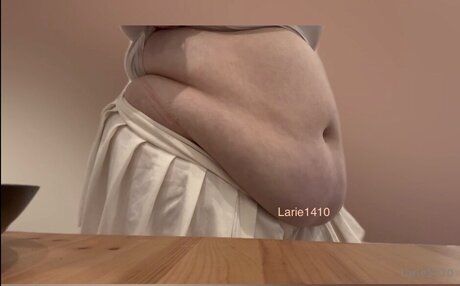 Larie141000 nude pornstar picture