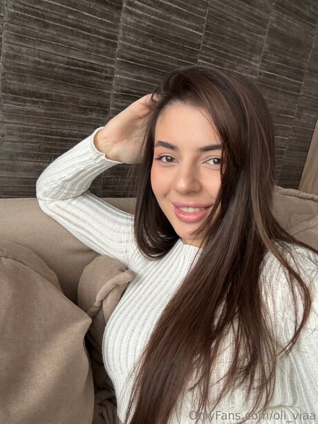 Oli Viaa nude pornstar pic