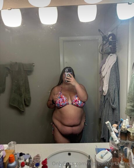 Moreofmartaefree pretty model img