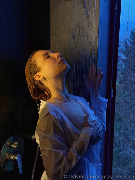 Curvy Jesssica perfect pornstar img