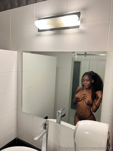 Clawdeen19 hot actress images