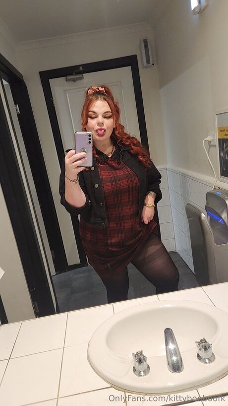 Kittybooboofk sex pornstar gallery