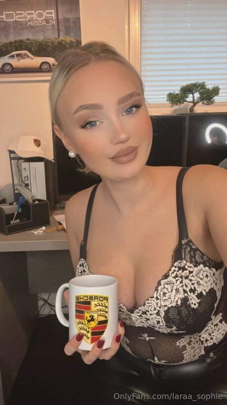 Cherryemmy model pretty img