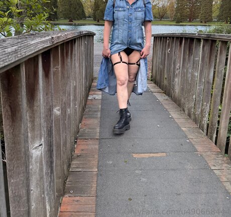 U490668444 exclusive actress photo