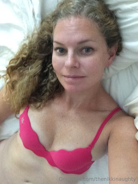 Thenikkinaughty high quality model pictures