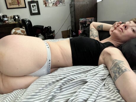 Notthatprincesspeach model top archive