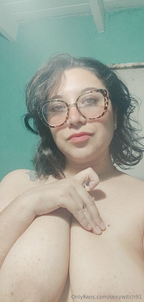 Sexywitch91 erotic model galleries