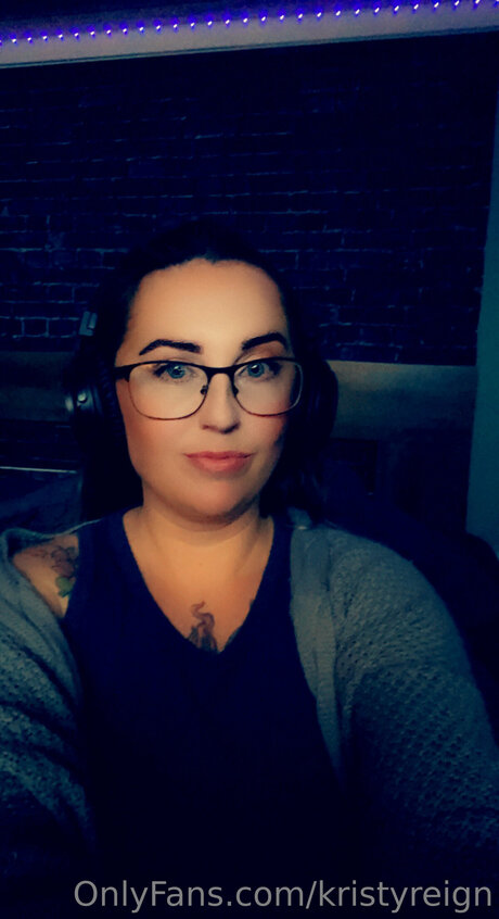 Kristyreign adult star image