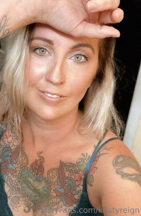 Kristyreign nude pornstar photo