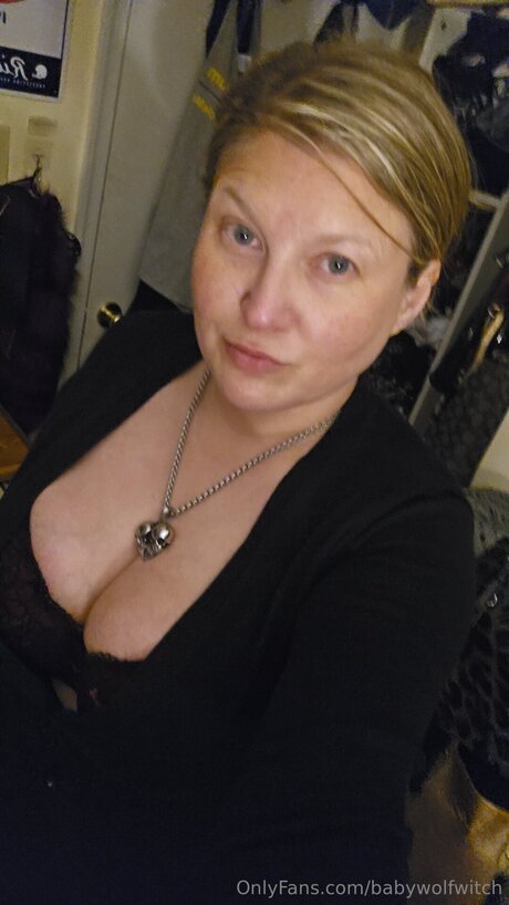 Babywolfwitch nude actress galleries