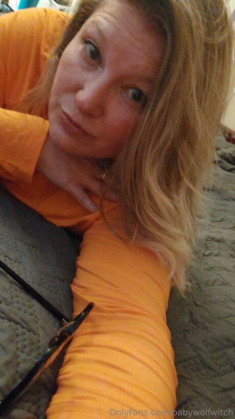 Babywolfwitch star top photos