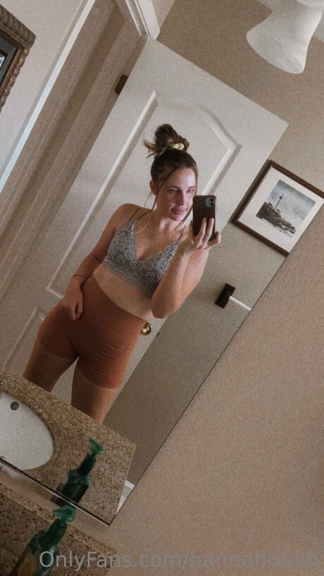 Hannahbbbb xxx model image