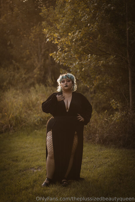 Theplussizedbeautyqueen model erotic gallery