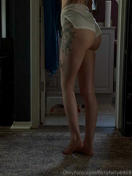 Flirtyfairy6969 model pornographic pics