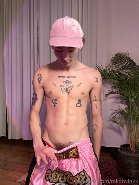 Milotwinkx pretty actress photo