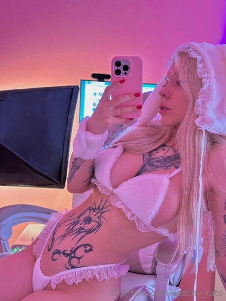 Destiny Kate hot pornstar pics