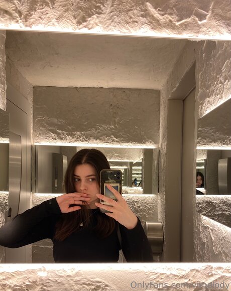 skinny blonde onlyfans beautiful naked pic