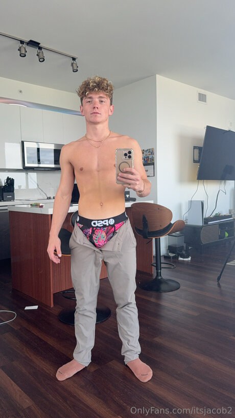 Itsjacob2 naked star photos