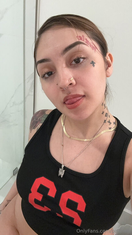 Poshnio high quality pornstar picture