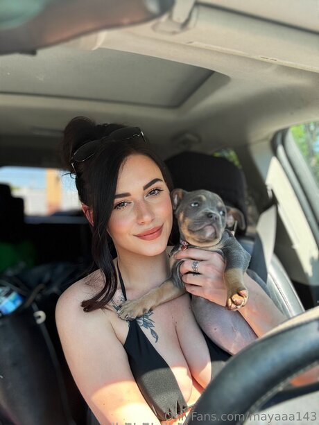 Mayaaa143 pornstar hot pic