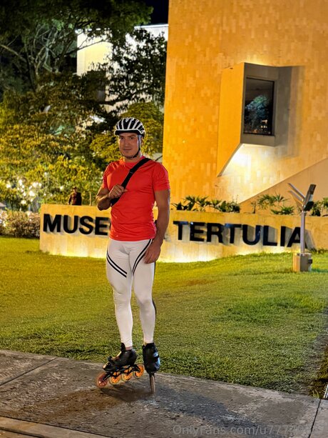 U77749627 model nude pics