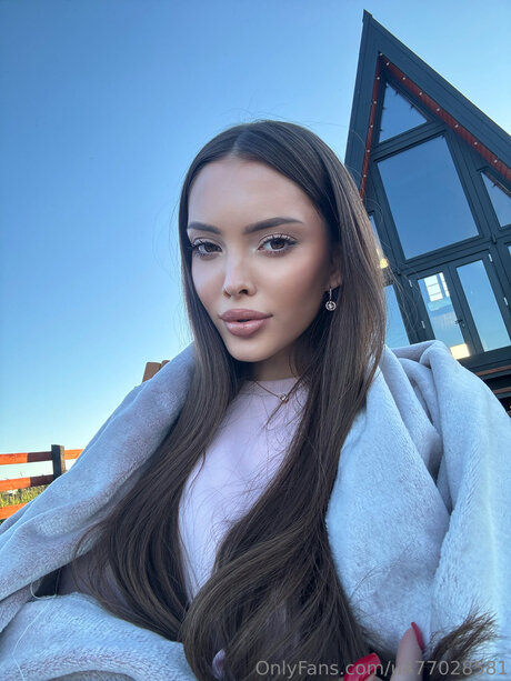 Karina Paw pornstar naked picture