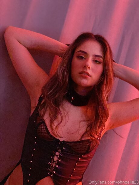 Ohnoelle38 free actress images