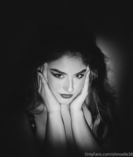 Ohnoelle38 star exclusive pictures