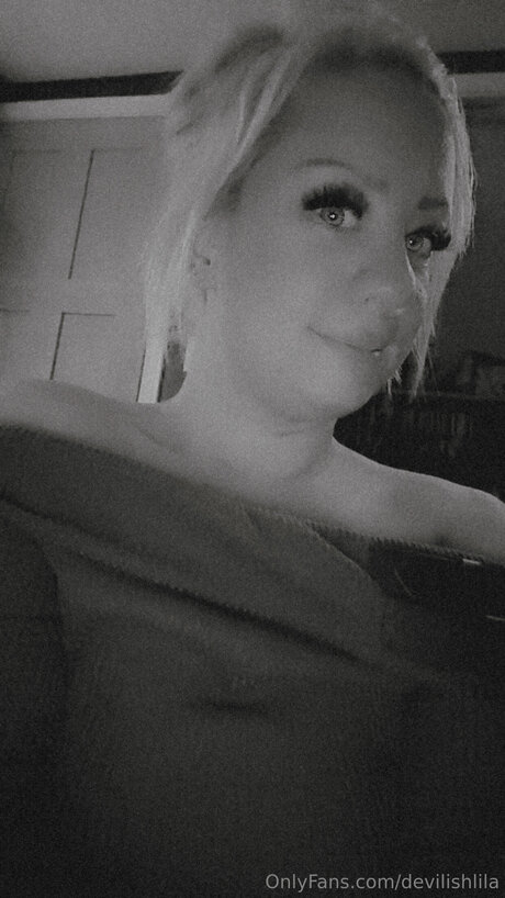 Devilishlila star porn photos