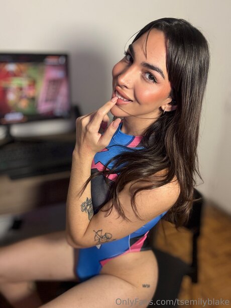 Tsemilyblake erotic pornstar gallery