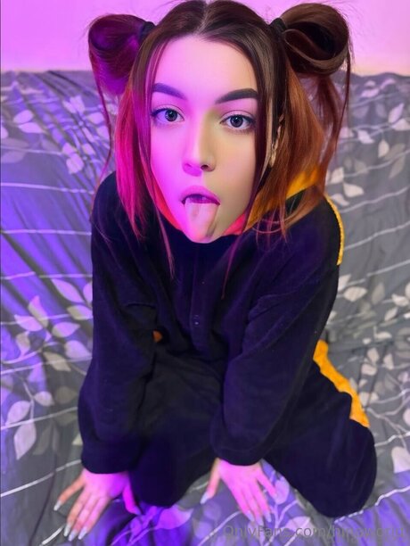 Hinaworld star nude pictures