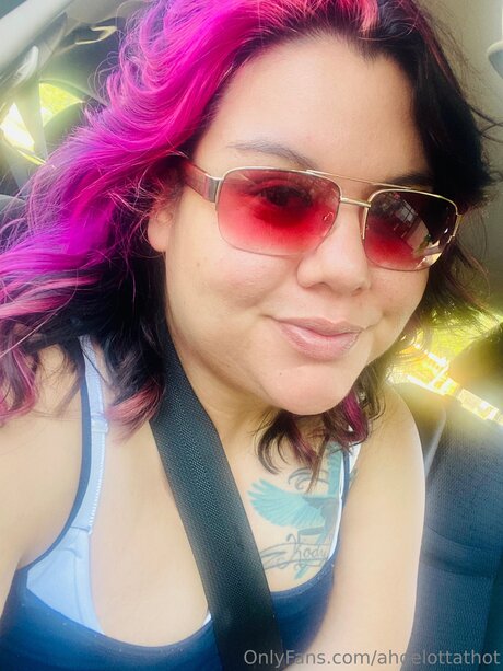 Ahoelottathot nude pornstar pictures