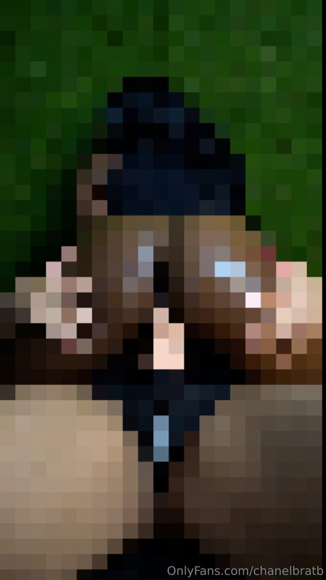 Chanelbratb model top photos