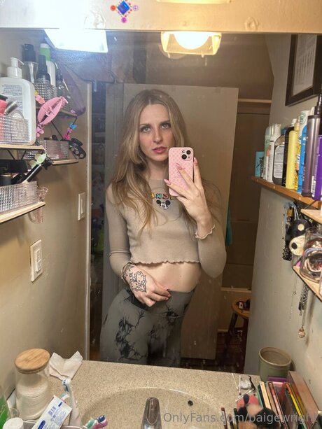 Paigewright exclusive model pics