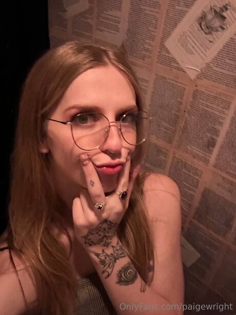 Paigewright pretty model picture