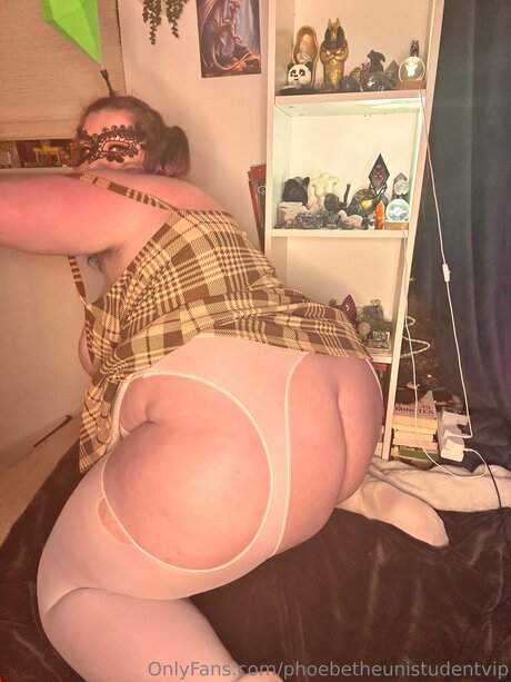 Phoebesoffice model beautiful photo