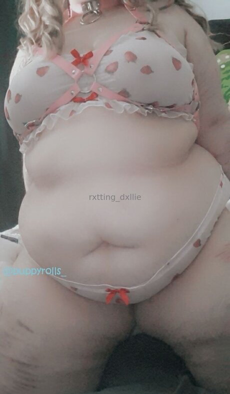 Puppyrolls pornstar erotic pictures