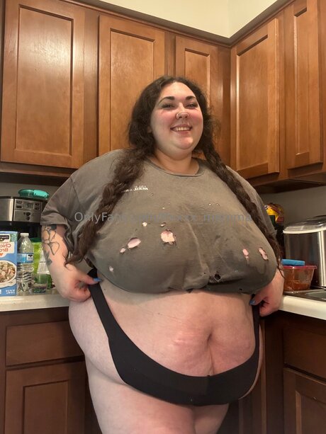 Thixxx Momma best actress pic