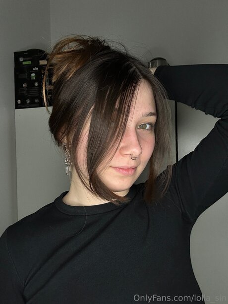 Lolla Sin pretty pornstar images