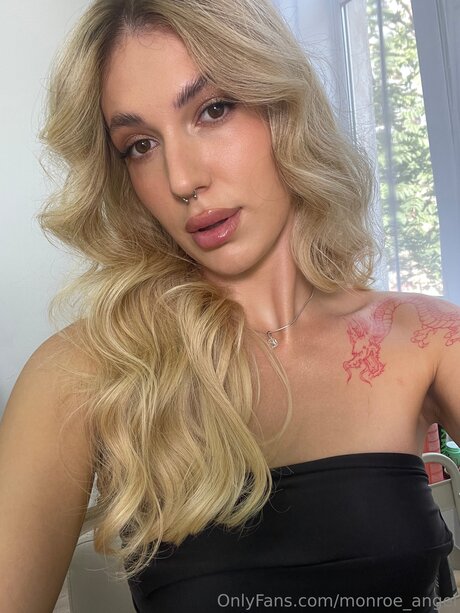 Lensadriana pornstar pretty image