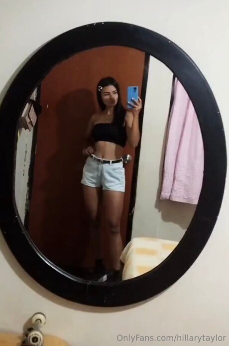 Hillarytaylor nude pornstar gallery