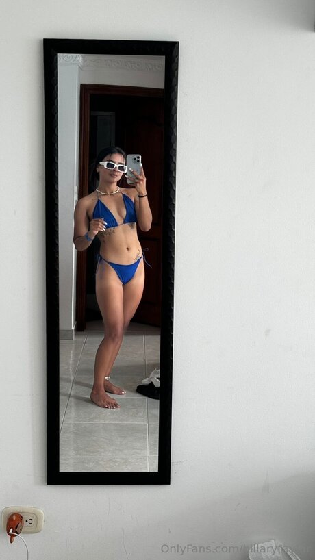 Hillarytaylor star nudes picture