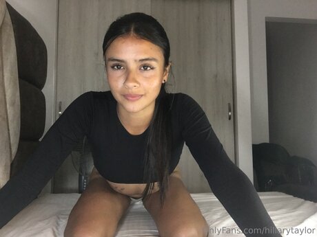 Hillarytaylor model porn archive