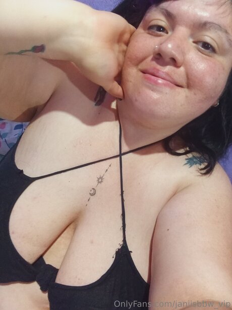 Janiisbbw Vip hot actress image