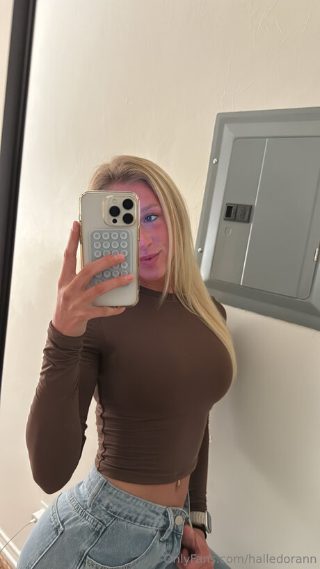 Halledorann nice actress pictures