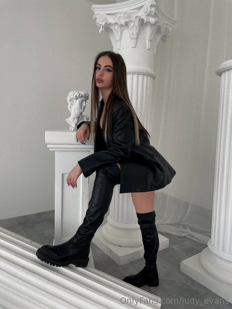 Judy Evans best model picture