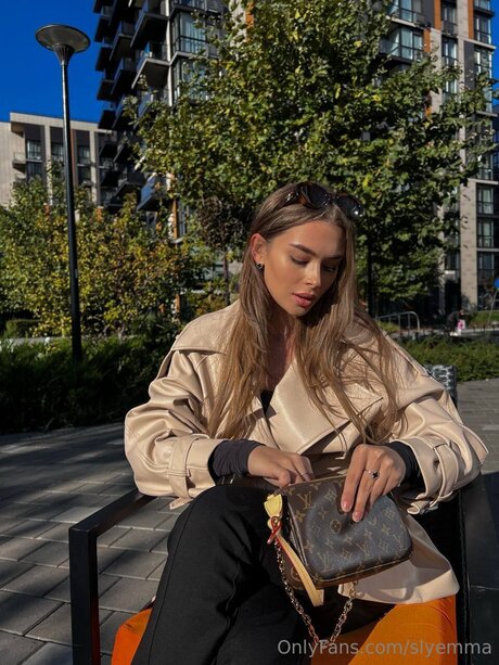 Slyemma star sex photos