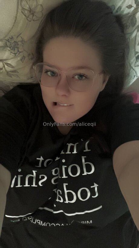 Aliceqii star high quality images