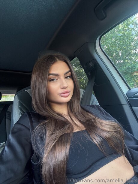 Amelia Lovis pornstar hot pics