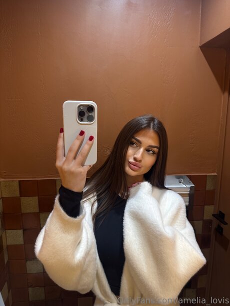 Amelia Lovis model pornographic archive